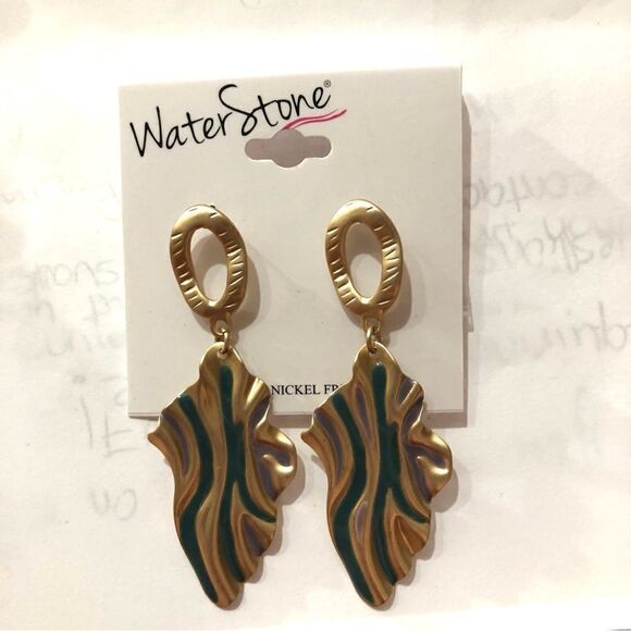 Gold Green Striped Leaf Shaped Dangle Earrings NICKEL FREE - Picture 3 of 7